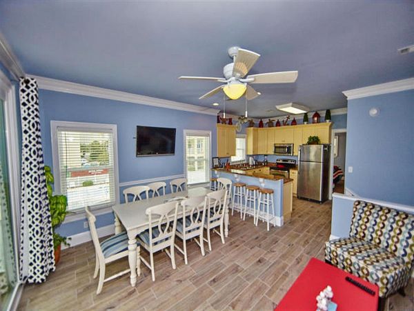 Ten Bedrooms Seagrove Vacation Home on Beach with Pool
