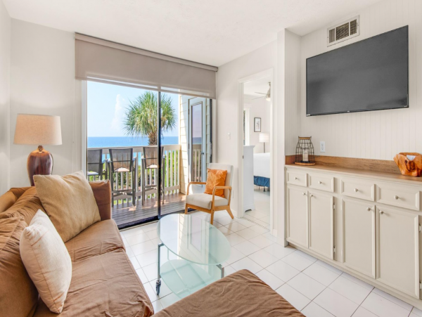 Charming Vacation Rental with 3 Bedrooms & Ocean Views
