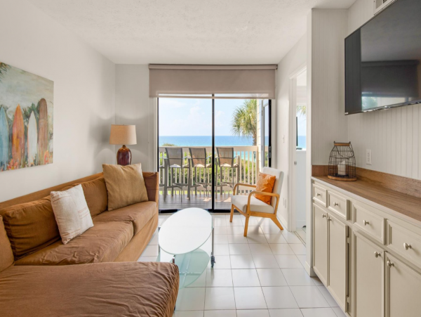 Charming Vacation Rental with 3 Bedrooms & Ocean Views