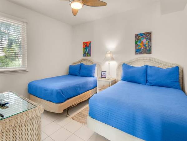 Charming Vacation Rental with 3 Bedrooms & Ocean Views