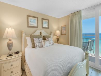 Seagrove Beach Two Bedroom Vacation Condo On Beach Sleeps 4