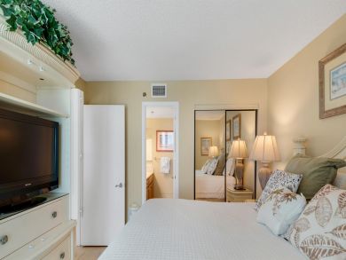 Seagrove Beach Two Bedroom Vacation Condo On Beach Sleeps 4