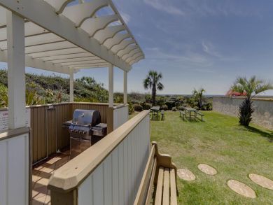 Seagrove Beach Two Bedroom Vacation Condo On Beach Sleeps 4