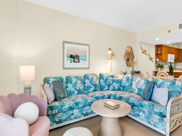 Gulf Front Vacation Rental with 2 Bedrooms