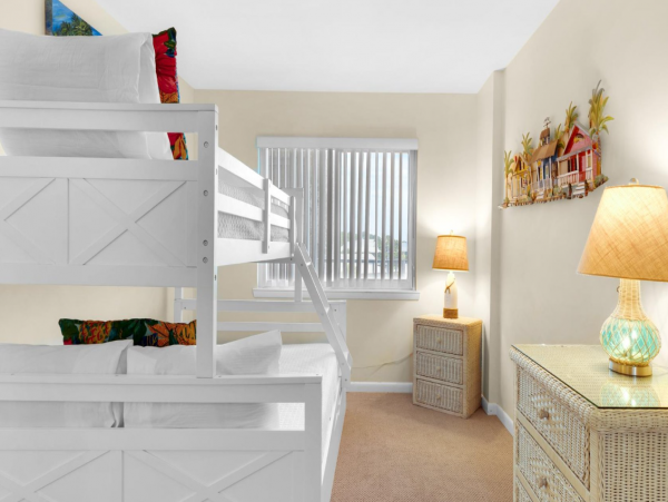 Gulf Front Vacation Rental with 2 Bedrooms