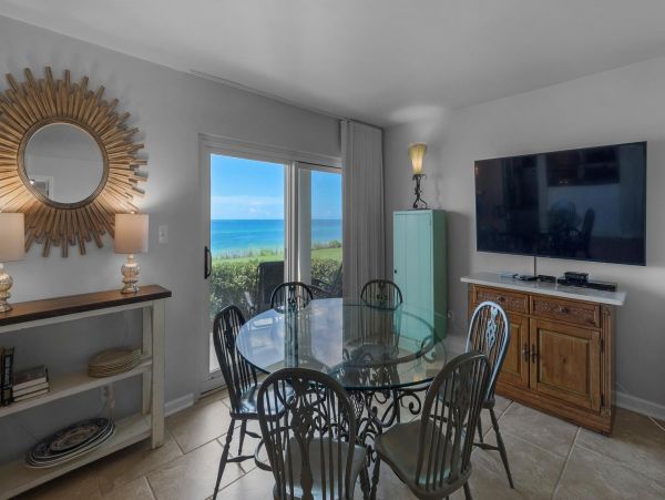 Beachfront Vacation Rental with 3 Bedrooms in Alys Beach