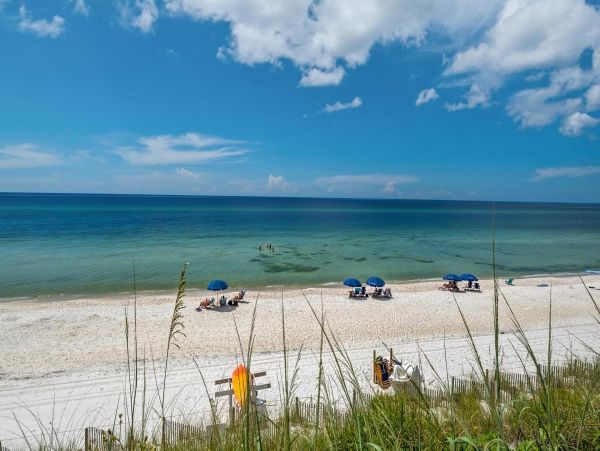 Beachfront Vacation Rental with 3 Bedrooms in Alys Beach