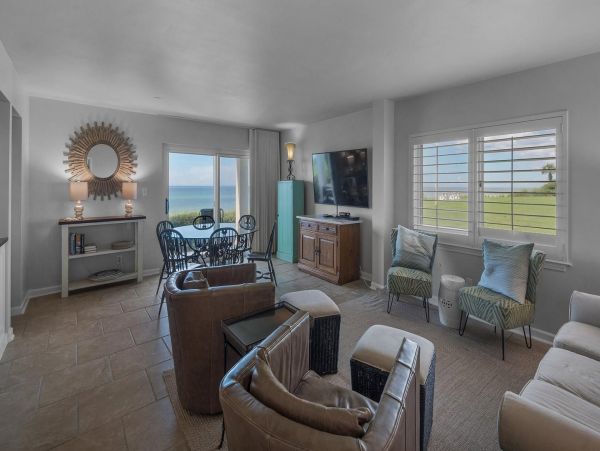 Beachfront Vacation Rental with 3 Bedrooms in Alys Beach