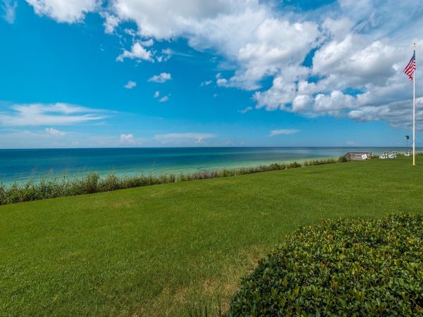 Beachfront Vacation Rental with 3 Bedrooms in Alys Beach
