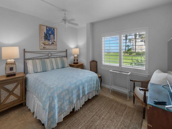 Beachfront Vacation Rental with 3 Bedrooms in Alys Beach