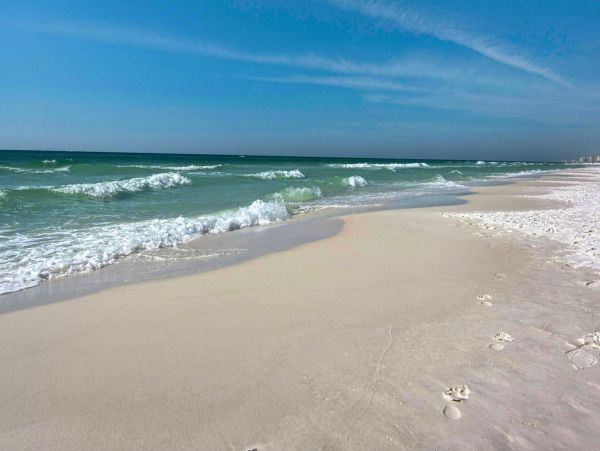 Beachfront Vacation Rental with 3 Bedrooms in Alys Beach