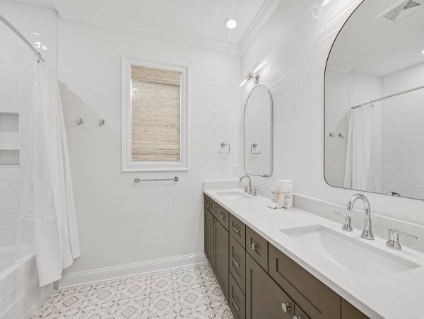 Eight Bedrooms Oceanfront Villa in Seagrove Beach