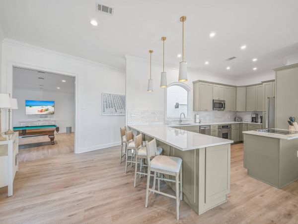 Eight Bedrooms Oceanfront Villa in Seagrove Beach