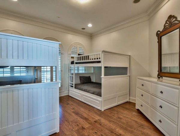 Stunning 9 Bedroom Beachfront Beauty Main House Plus Carriage House