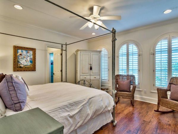 Stunning 9 Bedroom Beachfront Beauty Main House Plus Carriage House