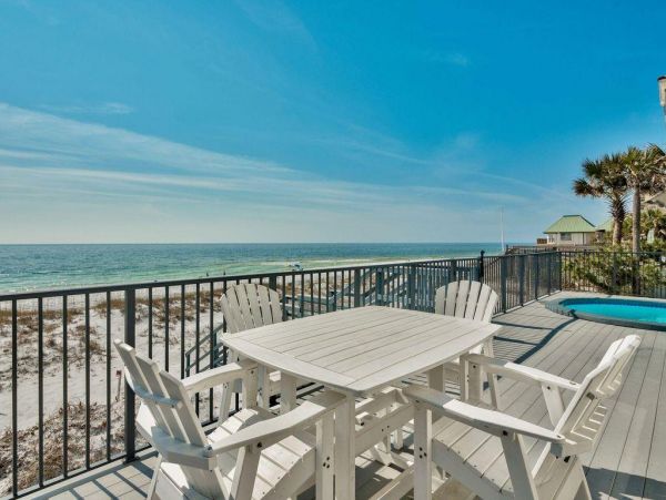 Stunning 9 Bedroom Beachfront Beauty Main House Plus Carriage House