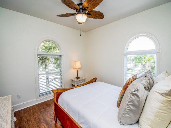 Stunning 9 Bedroom Beachfront Beauty Main House Plus Carriage House