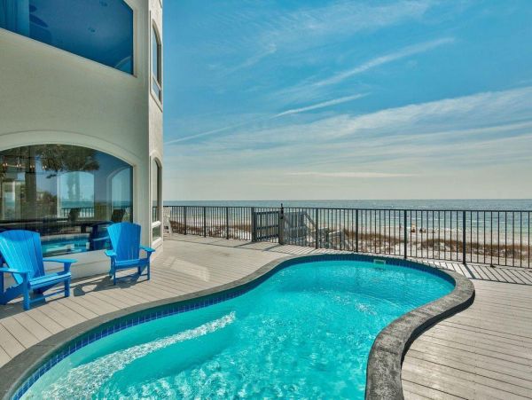 Stunning 9 Bedroom Beachfront Beauty Main House Plus Carriage House