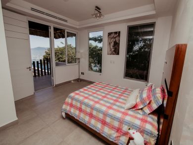 Acapulco Home 932985