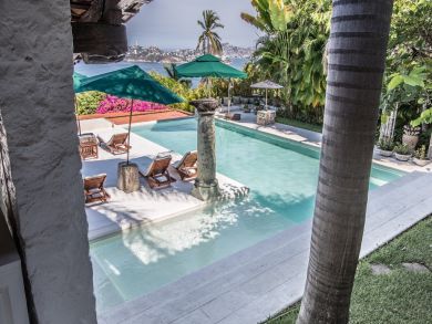 Acapulco Home 932993