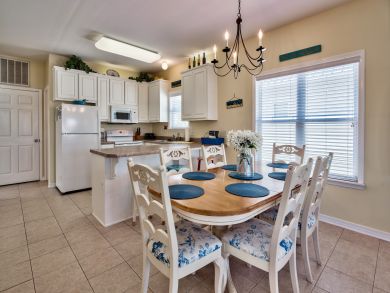Beautiful Miramar Beach Vacation Home With Pool Near Beach