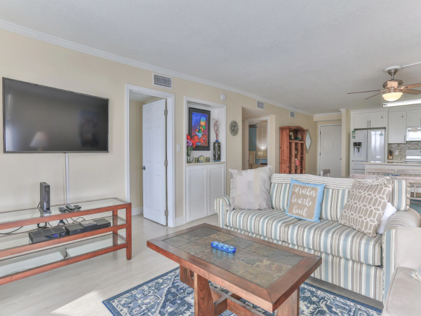 Spacious Condo with 2 Bedrooms in Destin