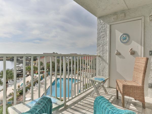 Spacious Condo with 2 Bedrooms in Destin