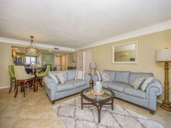 Beachfront Two Bedroom Vacation Condo in Miramar Beach