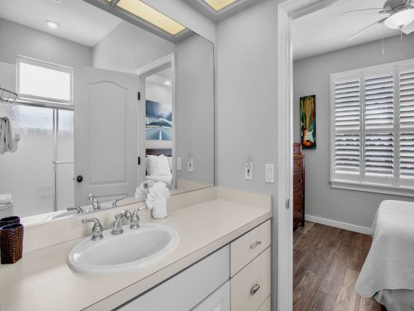 Anna Maria Island Beachfront Condo - Luxury Vacation Rental