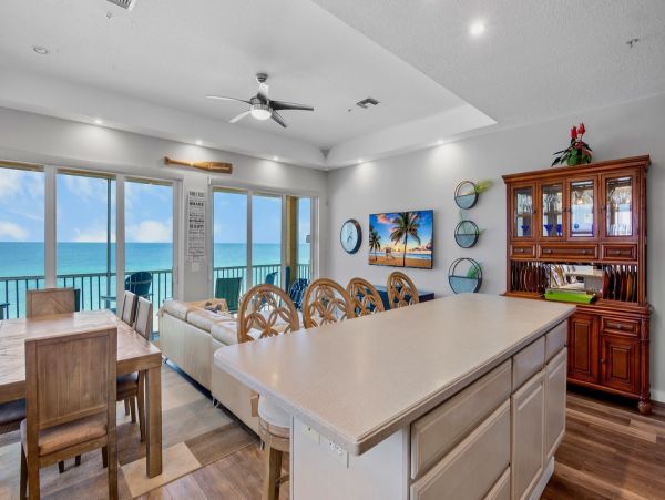 Anna Maria Island Beachfront Condo - Luxury Vacation Rental