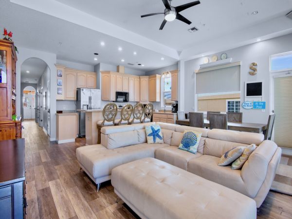 Anna Maria Island Beachfront Condo - Luxury Vacation Rental