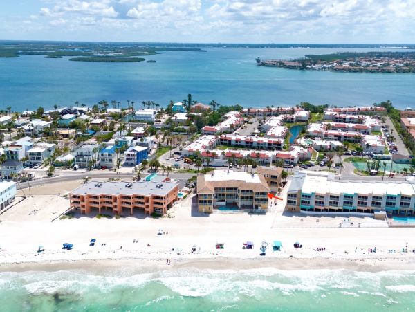 Anna Maria Island Beachfront Condo - Luxury Vacation Rental