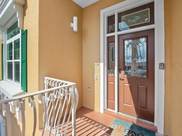 Oceanfront Three Bedroom Condo in Bradenton Beach
