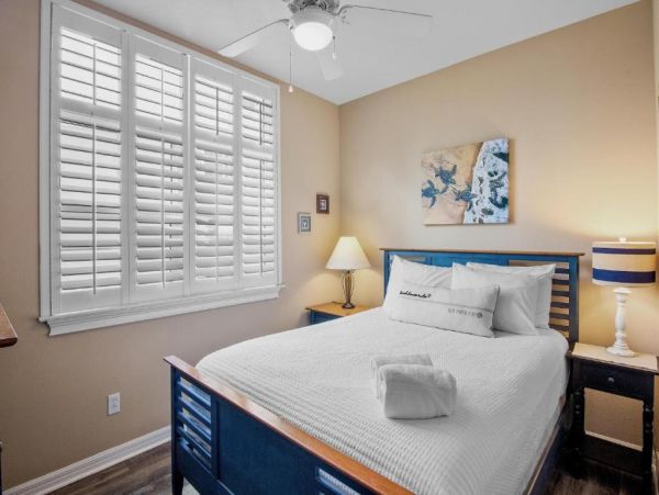 Oceanfront Three Bedroom Condo in Bradenton Beach