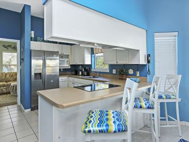 Destin Four Bedroom Walk to Beach Vacation Home with Pool Destin Four Bedroom Walk to Beach Vacation Home with Pool