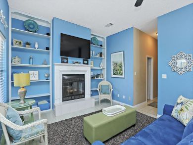 Destin Four Bedroom Walk to Beach Vacation Home with Pool Destin Four Bedroom Walk to Beach Vacation Home with Pool