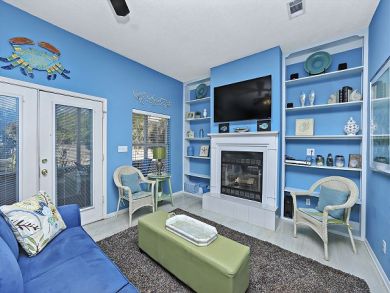 Destin Four Bedroom Walk to Beach Vacation Home with Pool Destin Four Bedroom Walk to Beach Vacation Home with Pool