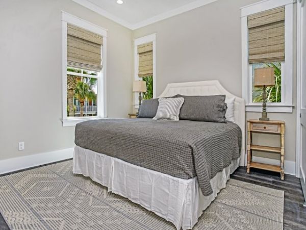 Luxury All The Way Great Amenities