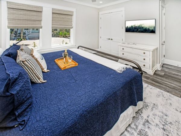 Luxury All The Way Great Amenities