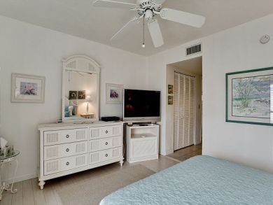 Anna Maria Island Holmes Beach Condo 933288 Anna Maria Island Holmes Beach Condo 933288