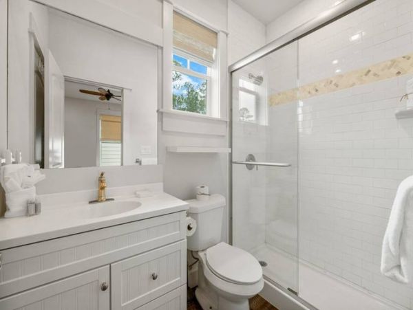 Four Bedroom Walk to Beach Rental Home in Seacrest