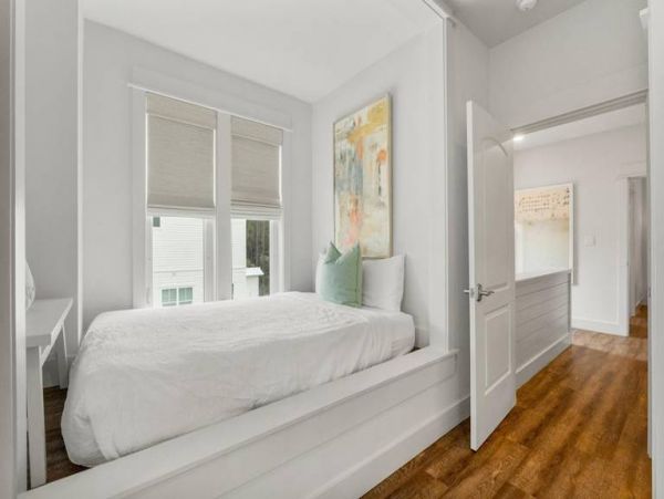 Four Bedroom Walk to Beach Rental Home in Seacrest