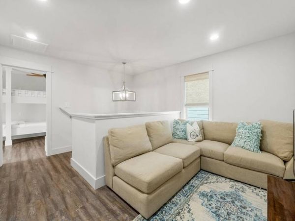 Four Bedroom Walk to Beach Rental Home in Seacrest