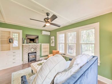 Other Cities  Florida Home 933399