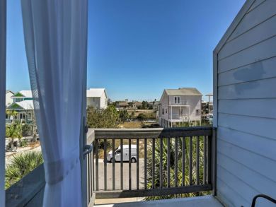 Pensacola Beach Home 933409