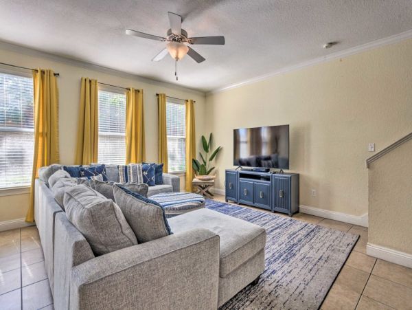 Gated Community with Pool & Spa 3 Bedroom Home in Destin