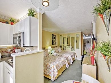 Daytona Beach Home 933424