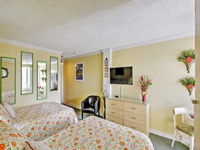 Daytona Beach Home 933424
