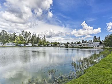 Fort Myers Home 933425