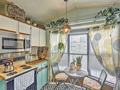 Fort Myers Home 933425